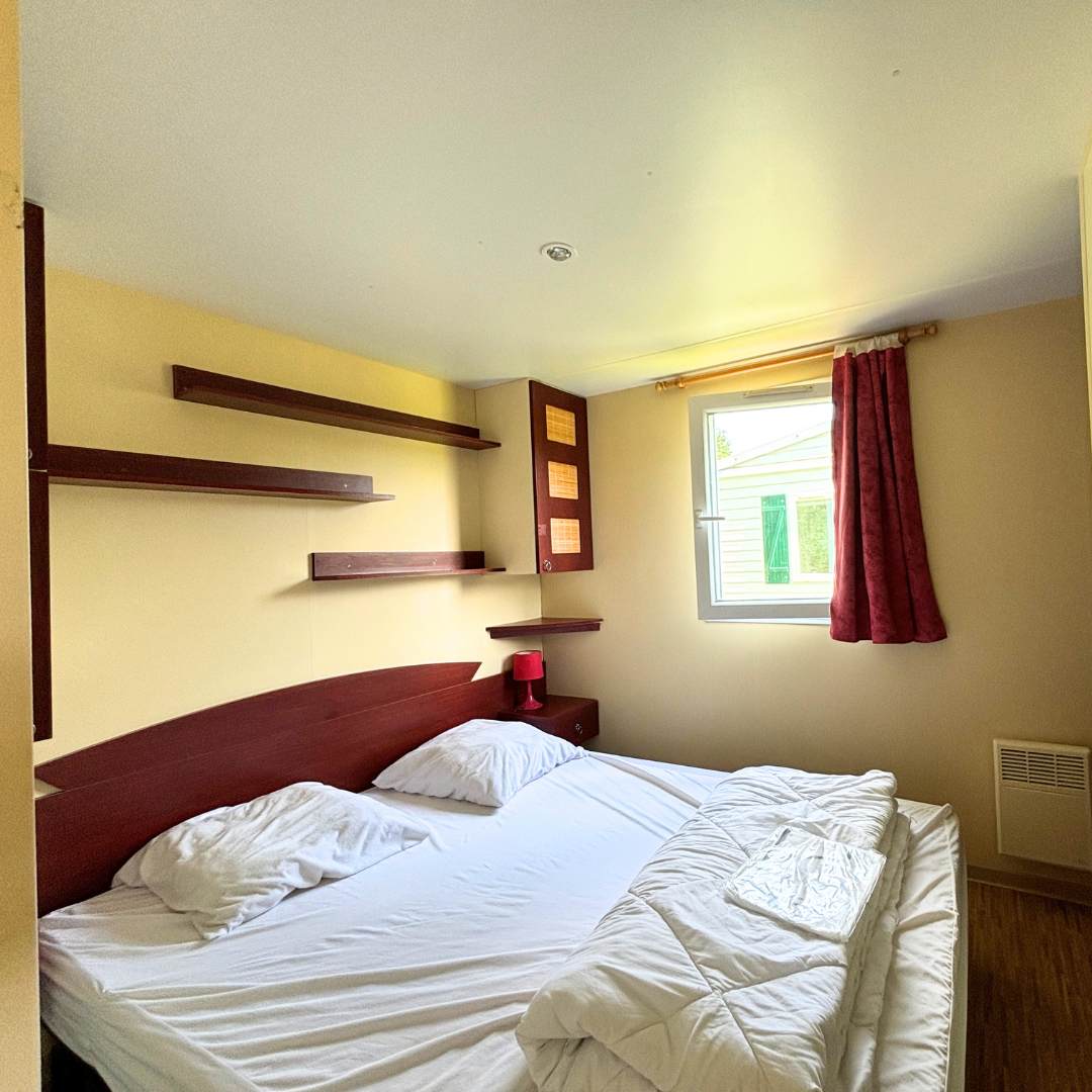 chambre lit double mobil-home 3 chambres