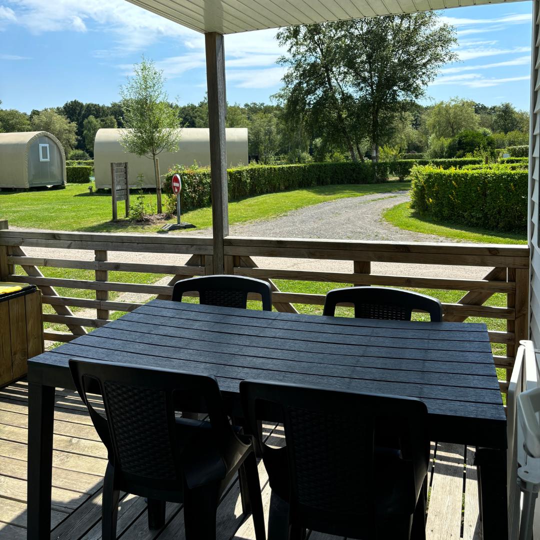 Vue de la terrasse du mobil-home 2 chambres