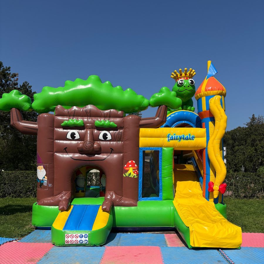 camping avec aire de jeux enfant : château gonflable