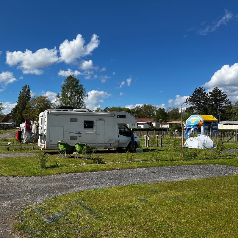location emplacement Camping Car Helfaut